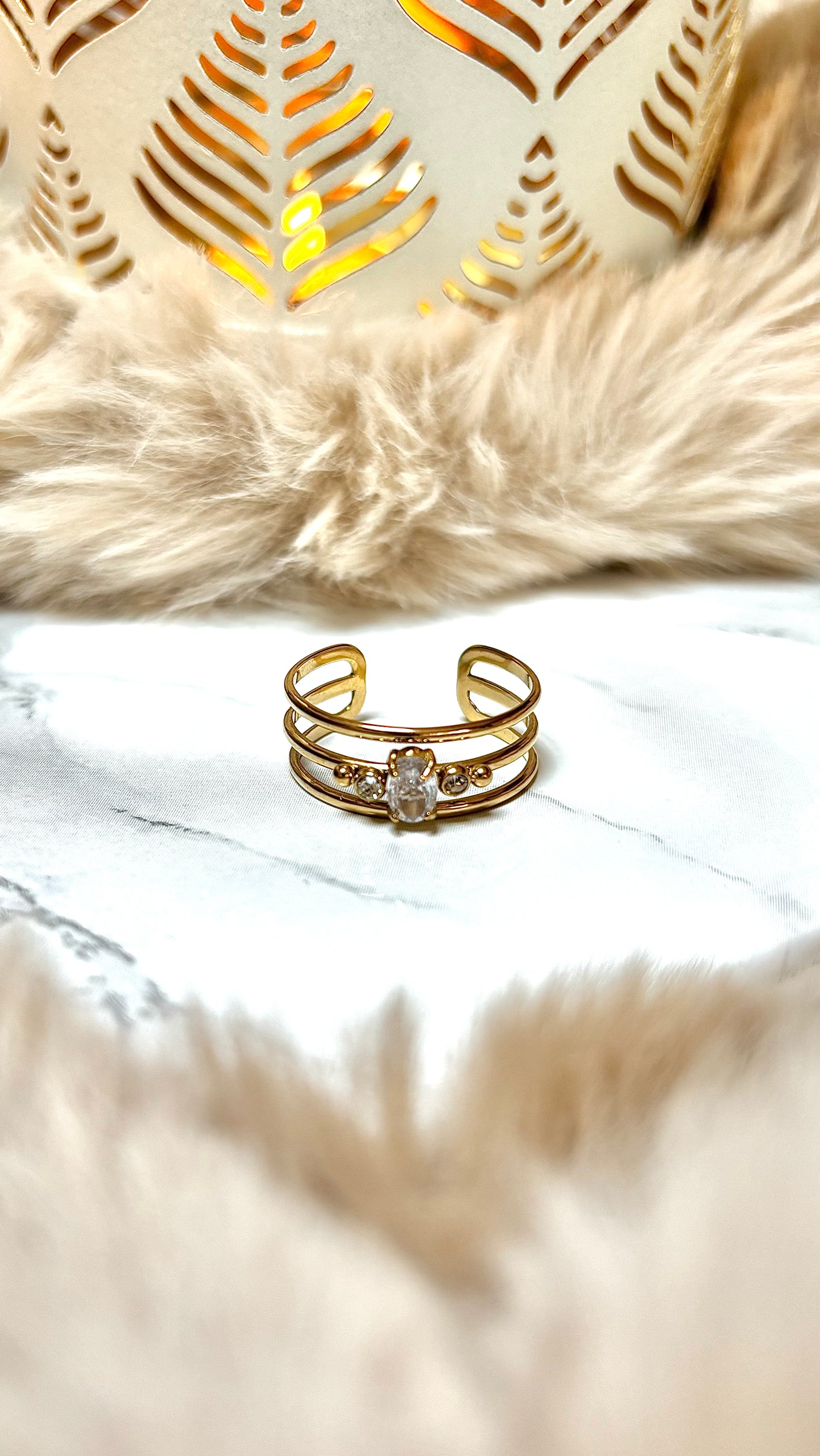 Bague avec oxyde de zirconium