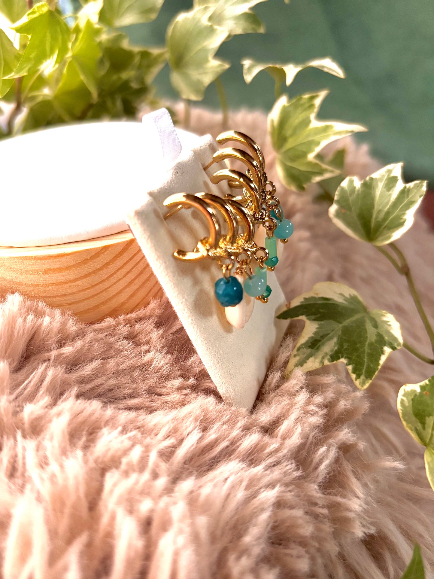 boucles d'oreilles avec breloques naturelles