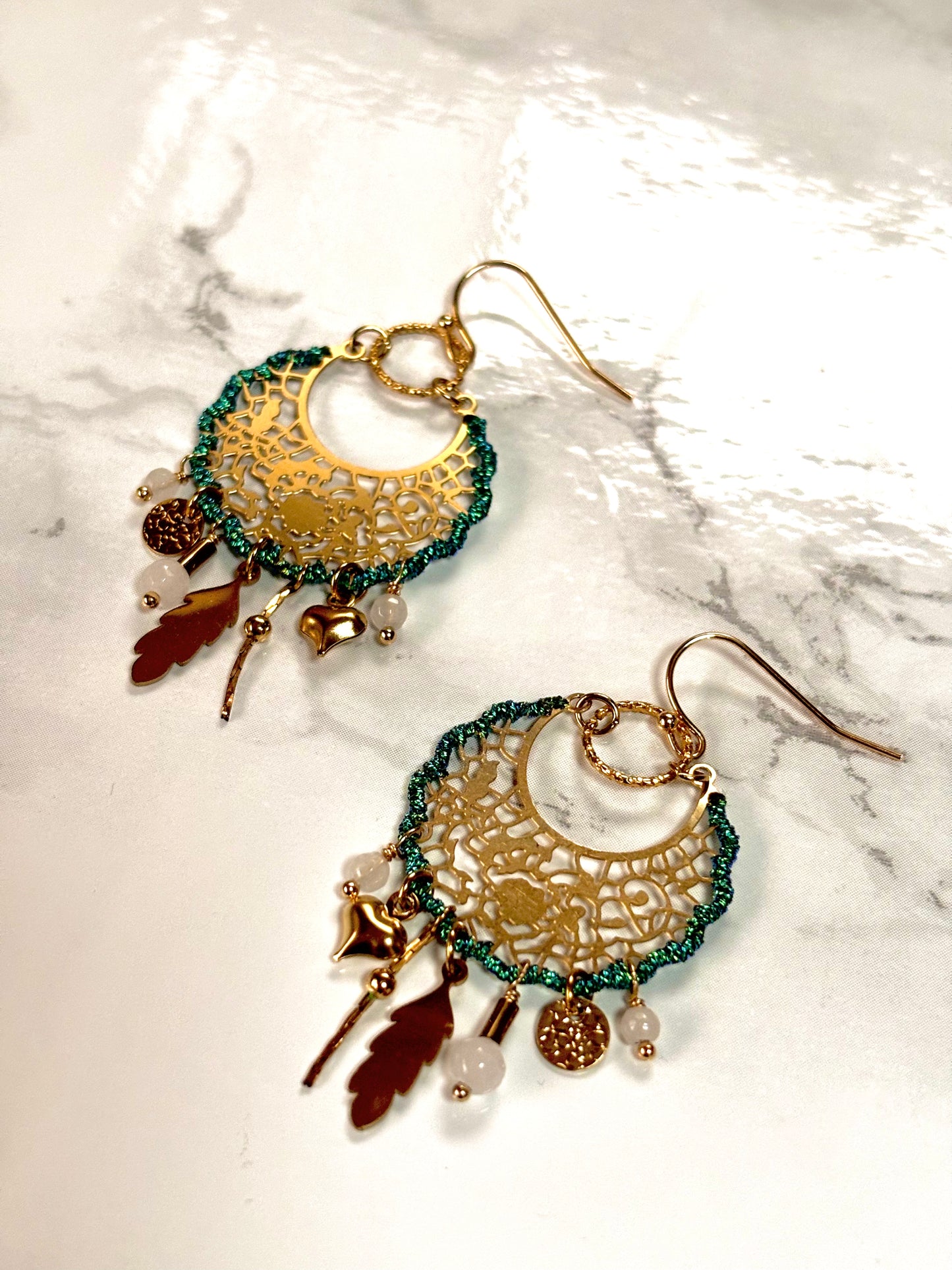 Boucles d’oreilles or et bleu