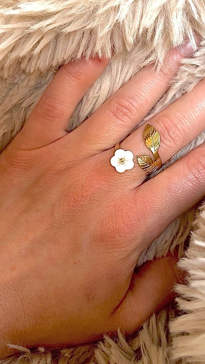 bague avec pierre naturelle