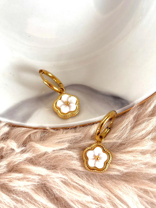 boucles d'oreilles fleurs