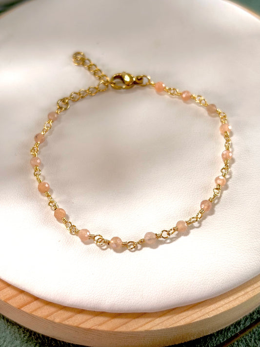 Bracelet avec des pierres de soleil