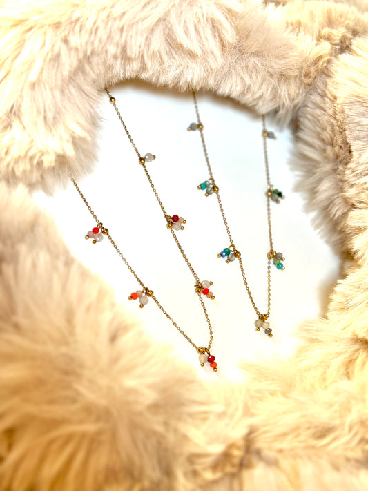 collier avec perles naturelle
