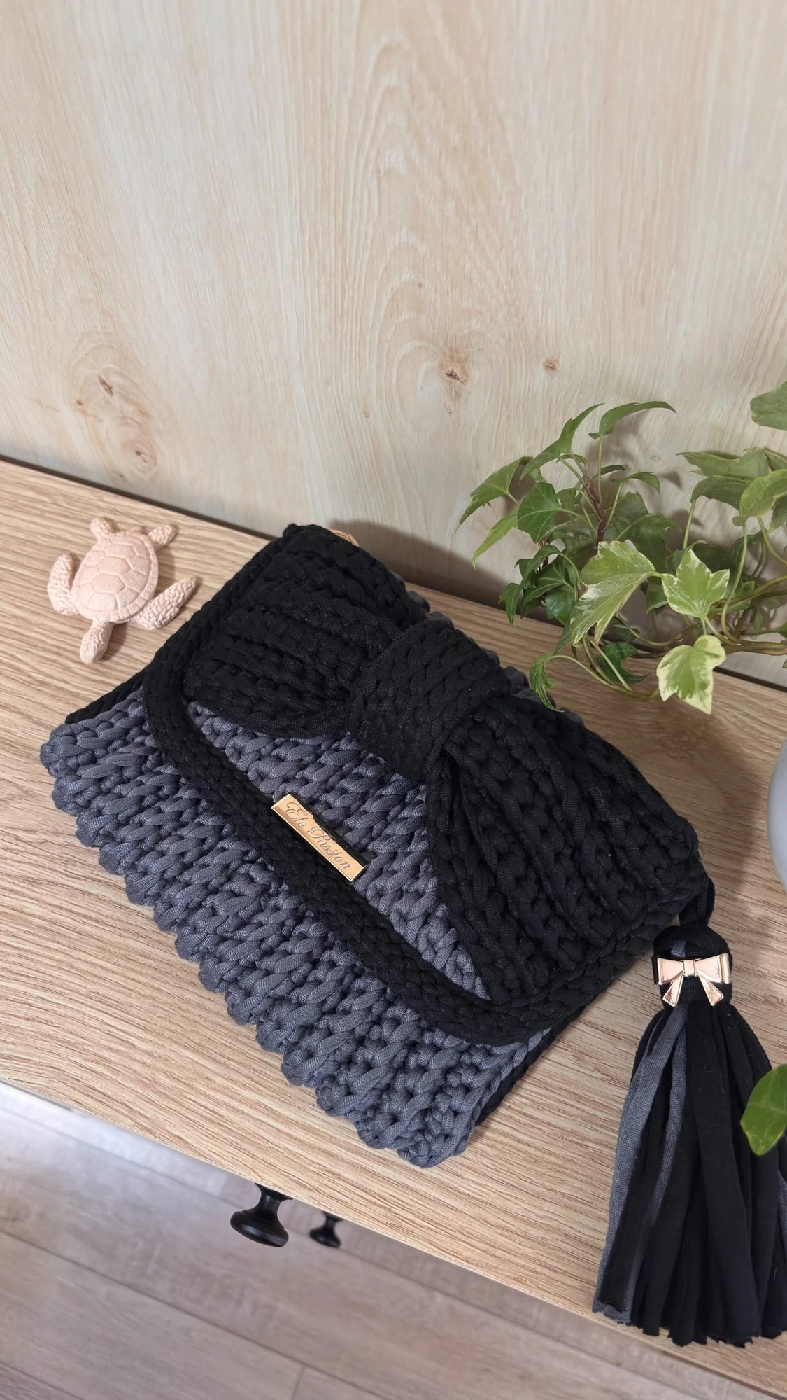 Sac au crochet NOÉLIA bicolore gris et noir fait main