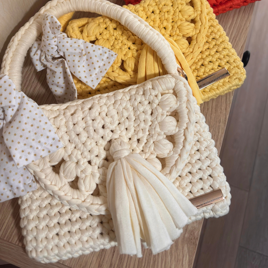 Sac à main au crochet fait main en coloris différents